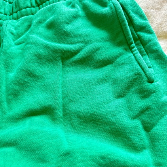 Green Wilfred Free sweat shorts - Picture 2 of 5